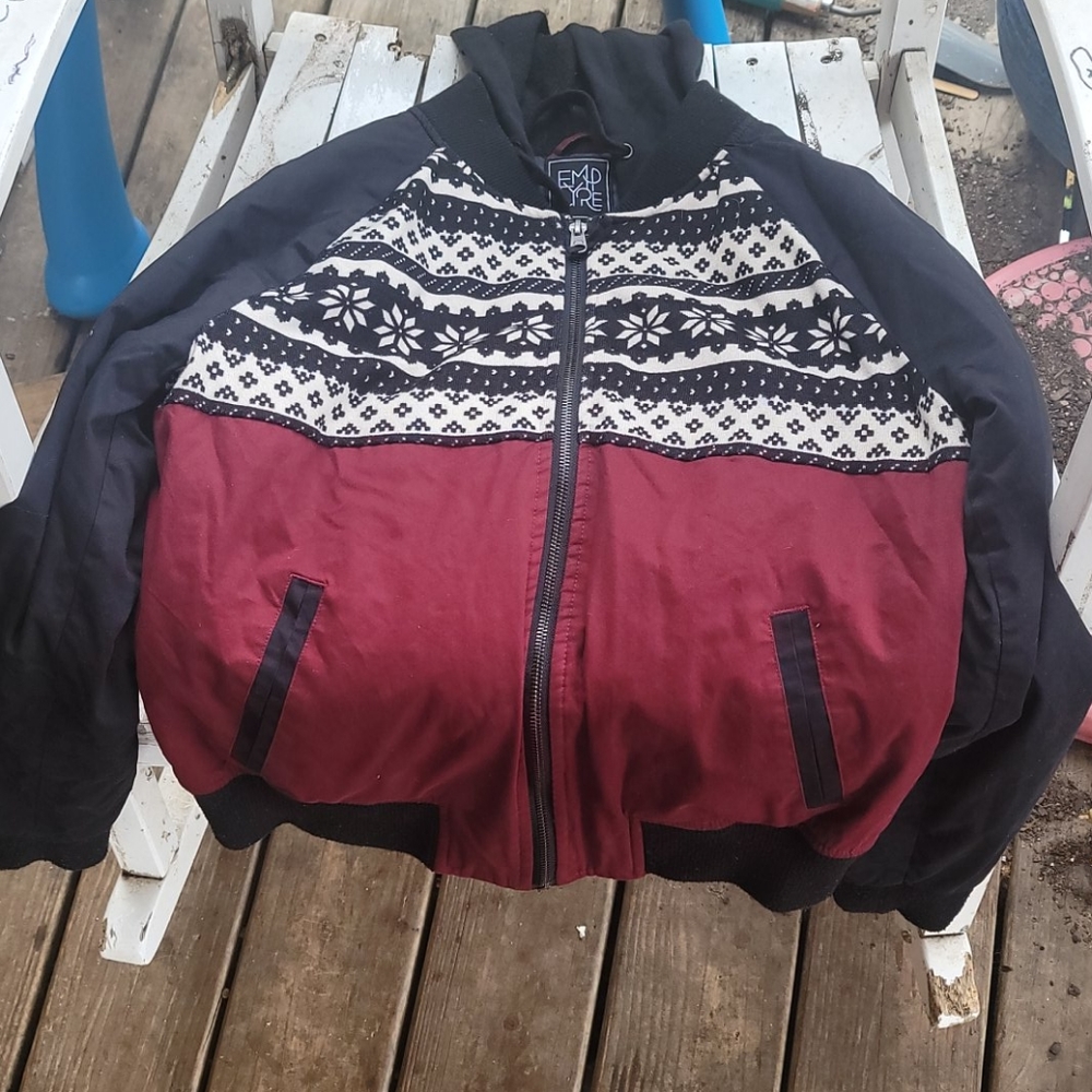 Empcyre jacket